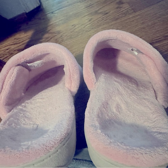 Vionic Women’s Gemma Mule Slipper - Picture 7 of 7